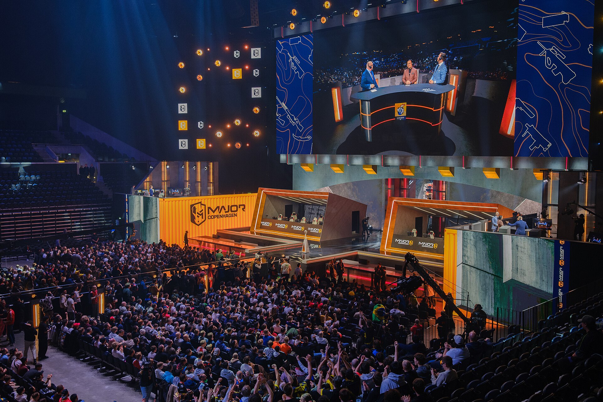 How a Counter-Strike Major works: Challengers, Legends, Champions